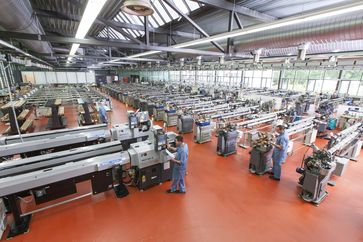 2007 hat Ronda AG Zwahlen SA übernommen und wenige Monate später in ein grössers Fabrikationsgebäude nach Court transferiert. 